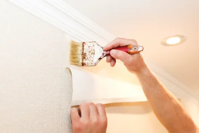 Pose de papier peint à Cortrat — revêtements muraux et toiles de verre